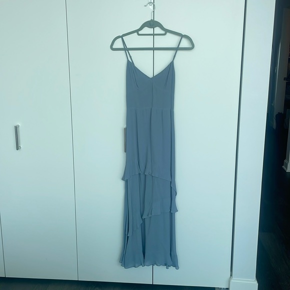 Great condition gorg maxi dress with ruffle bottom pretty slate blue color - Picture 1 of 4